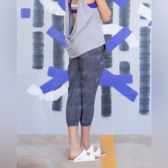 Lululemon Rollin' With My Omies Burlap Texture Dune Black yoga jogger pants 4 - Picture 5 of 15